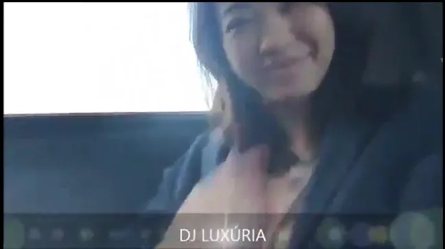 Penasaran! bokep Janda Bohay Ini on Ponsel Buat Video Pribadi