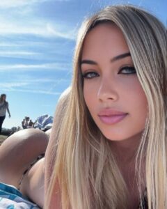 Watch: video bokep tante  