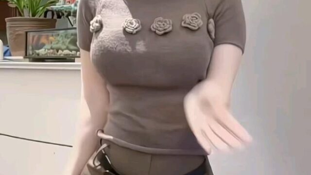 >>Twitter:== subindo ngewe buguru saat stadytour  …  4K